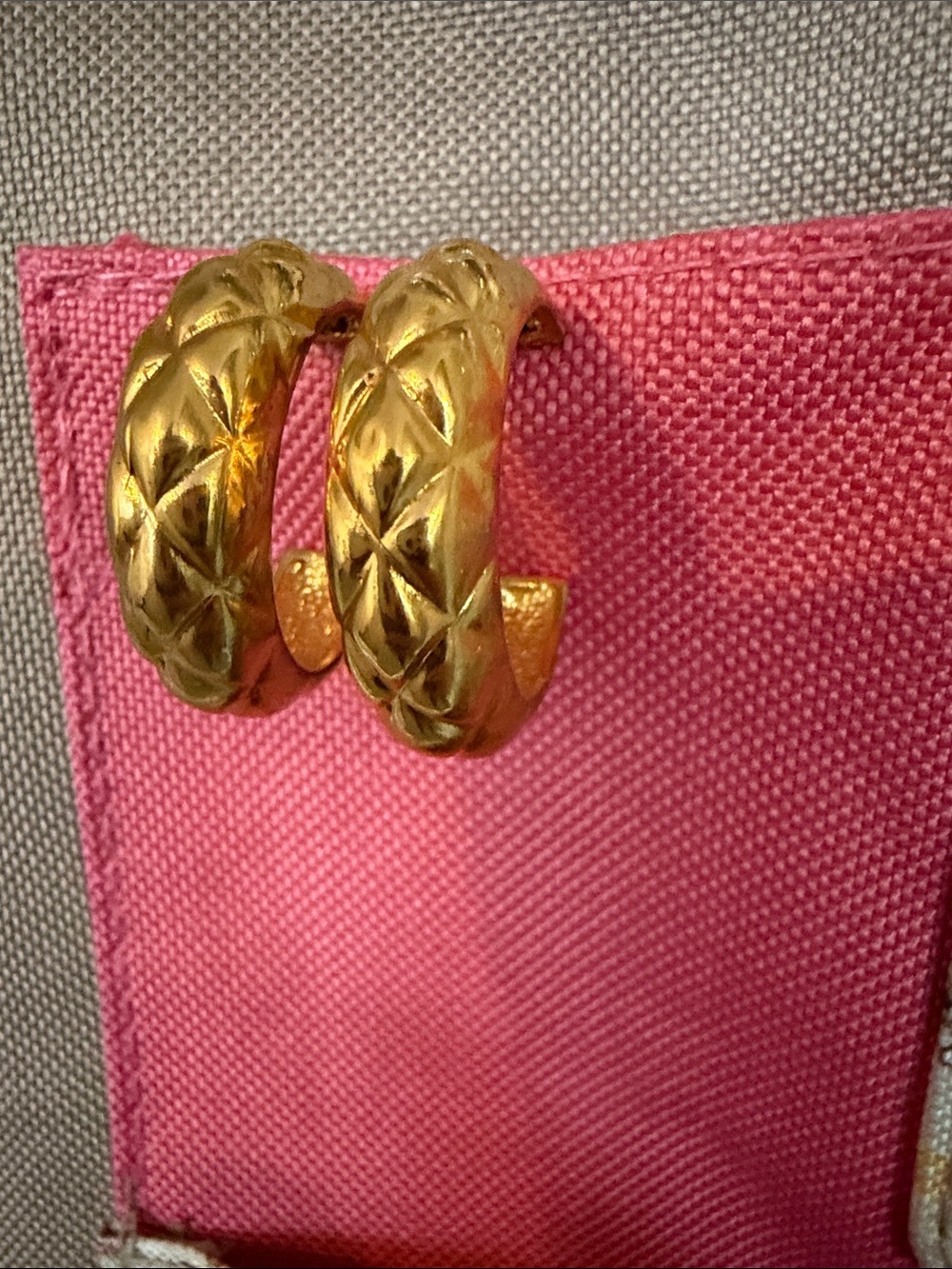 Elegant Gold Hoop Earrings